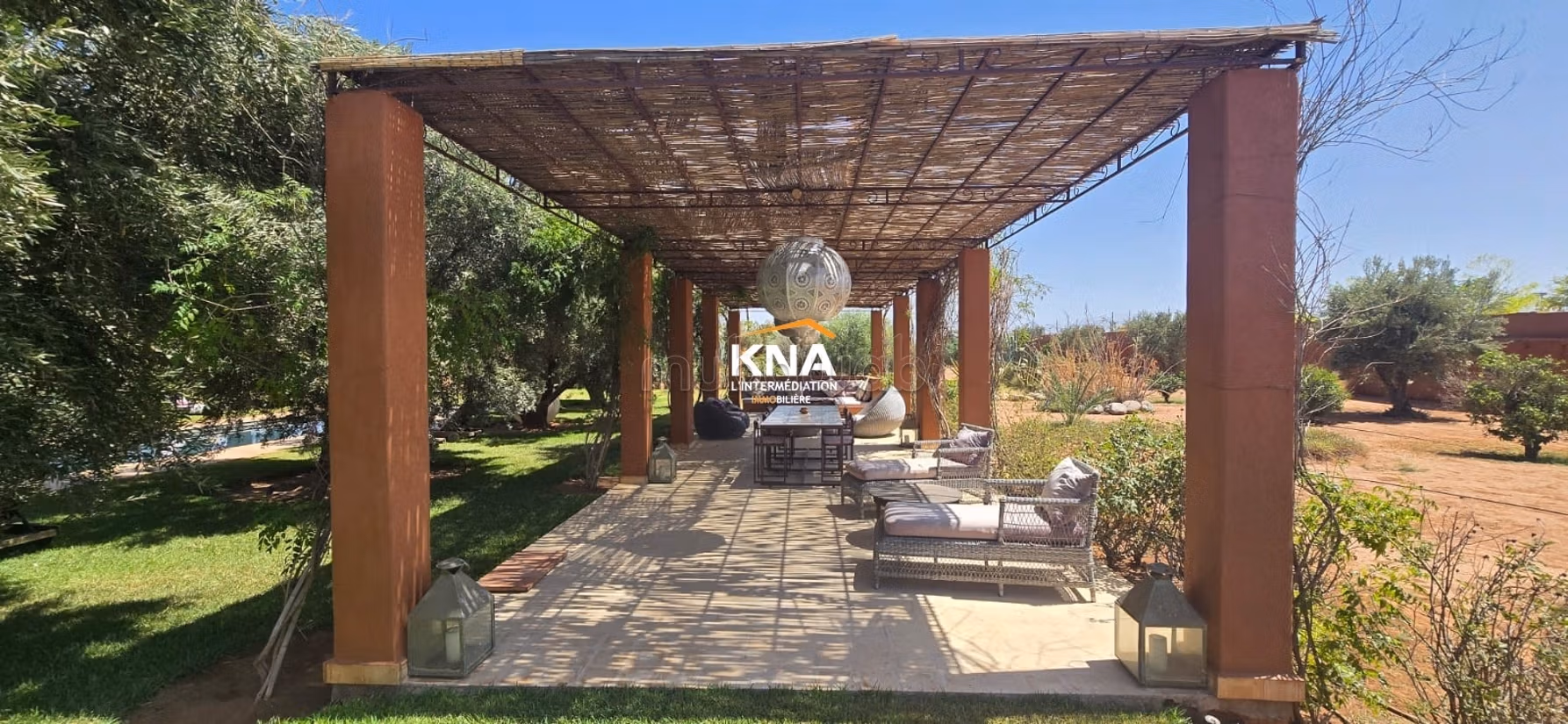 Superb contemporary villa with chic Beldi style