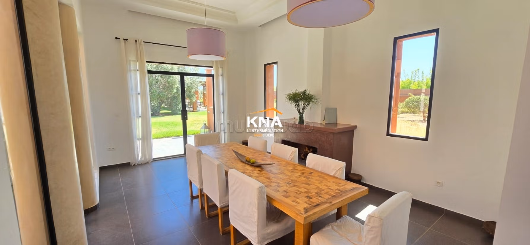 Superb contemporary villa with chic Beldi style