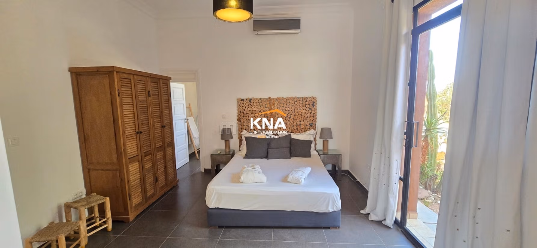 Superb contemporary villa with chic Beldi style