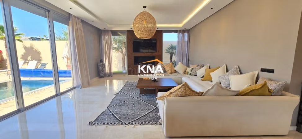 Bella villa situada en una residencia segura
