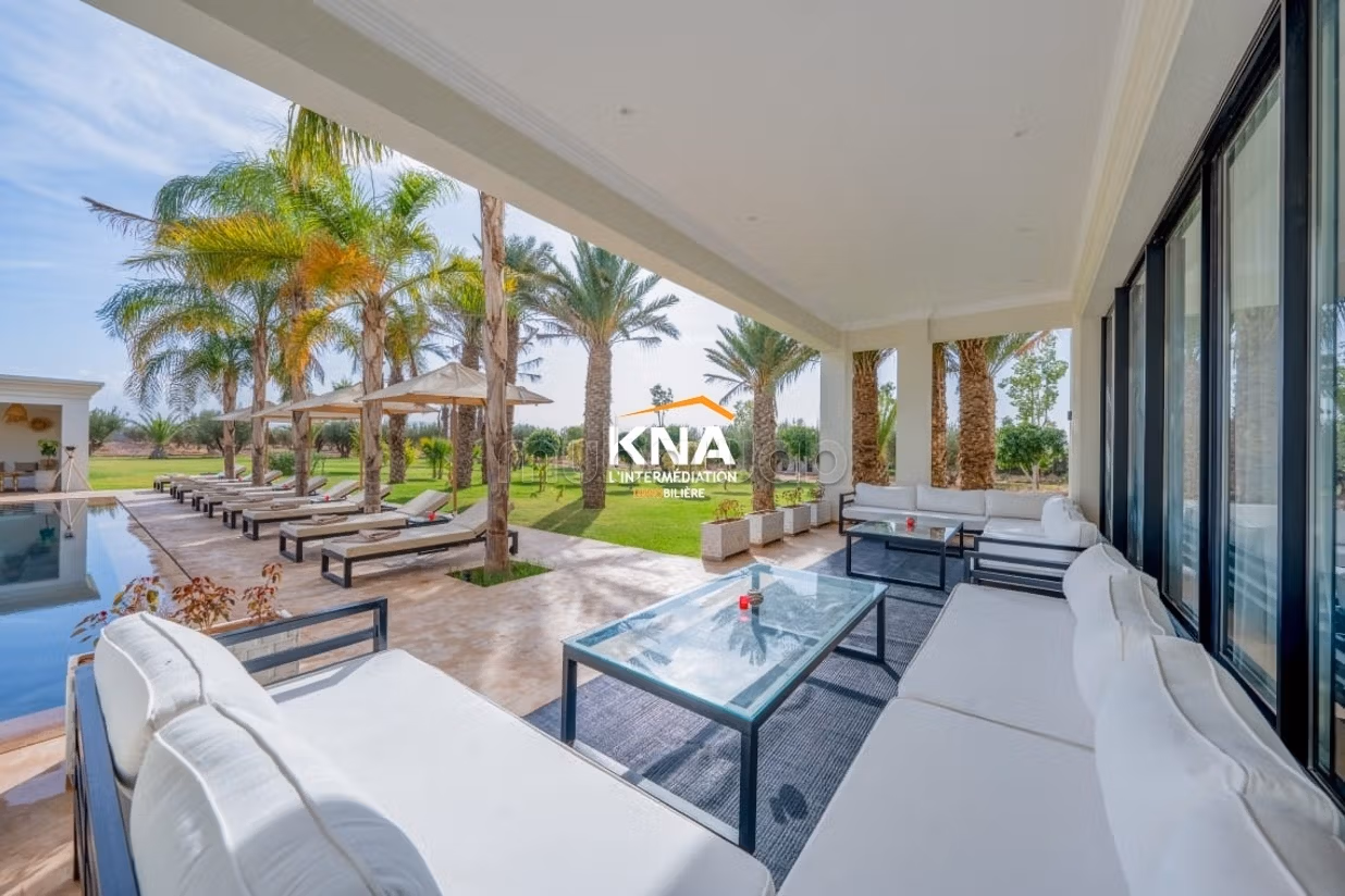 Very beautiful Neo-Classical style villa