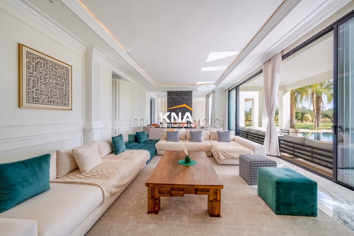 Very beautiful Neo-Classical style villa