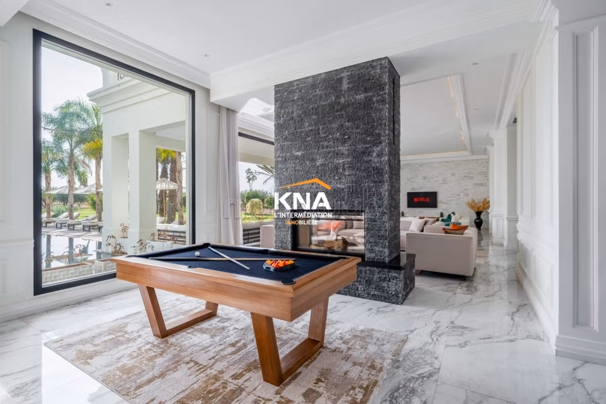 Very beautiful Neo-Classical style villa