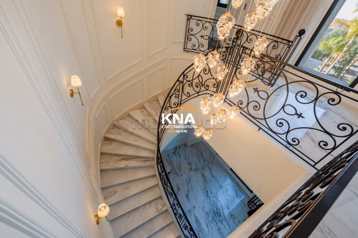 Very beautiful Neo-Classical style villa