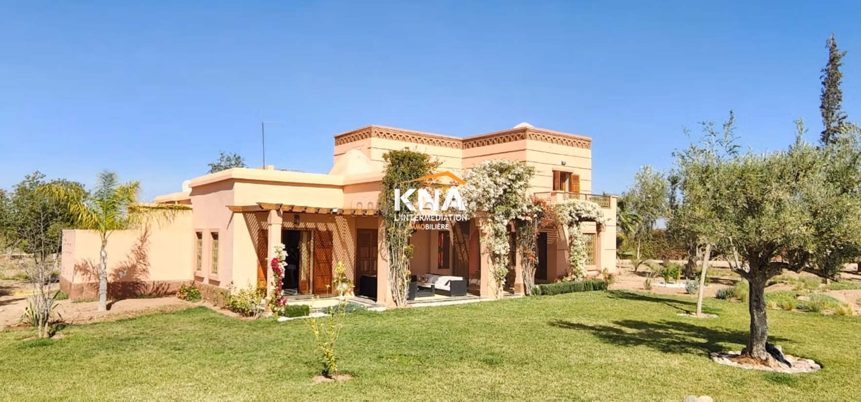 Elégante Villa de style mixte dotée d’une superbe vue sur le...