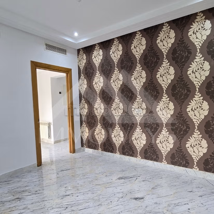 A triplex s plus 4 in Ain Zaghouan North