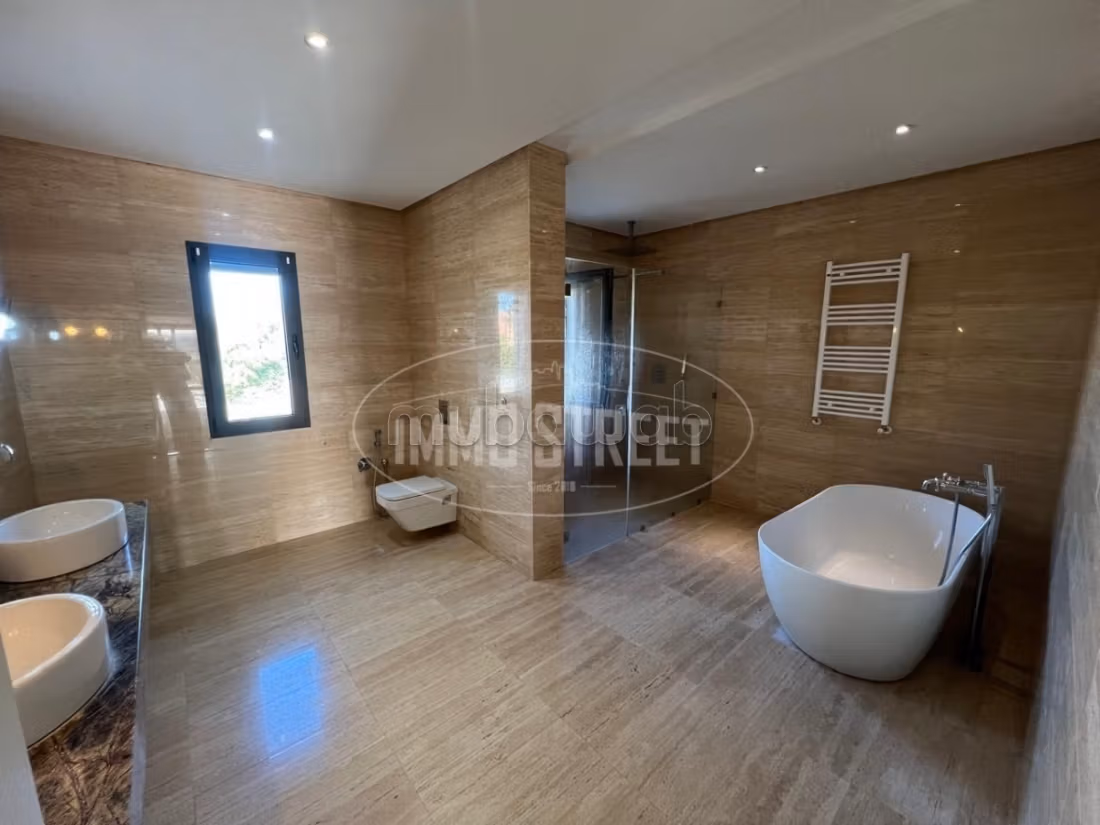 For Rent Prestigious Villa S5 – Golf Residence Gammarth