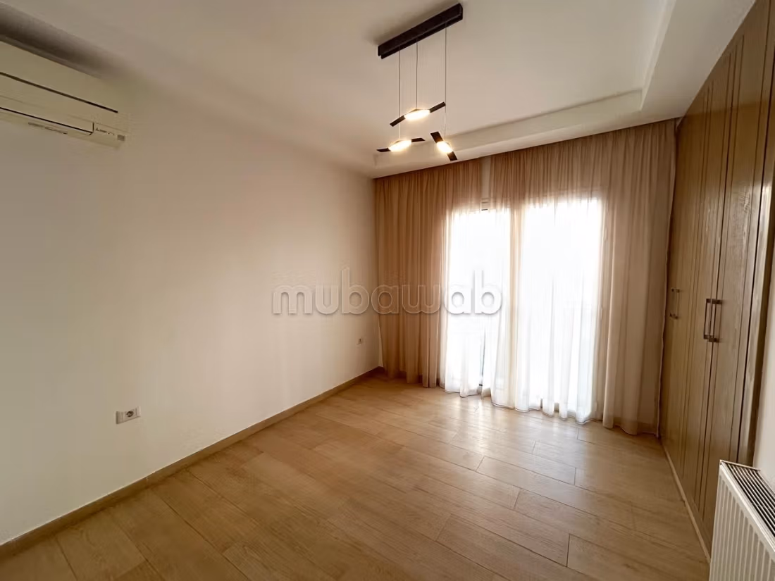 In vendita un appartamento in S3 di 140m² a Ennasr2