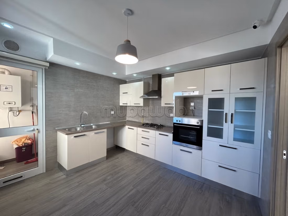 In vendita un appartamento in S3 di 140m² a Ennasr2
