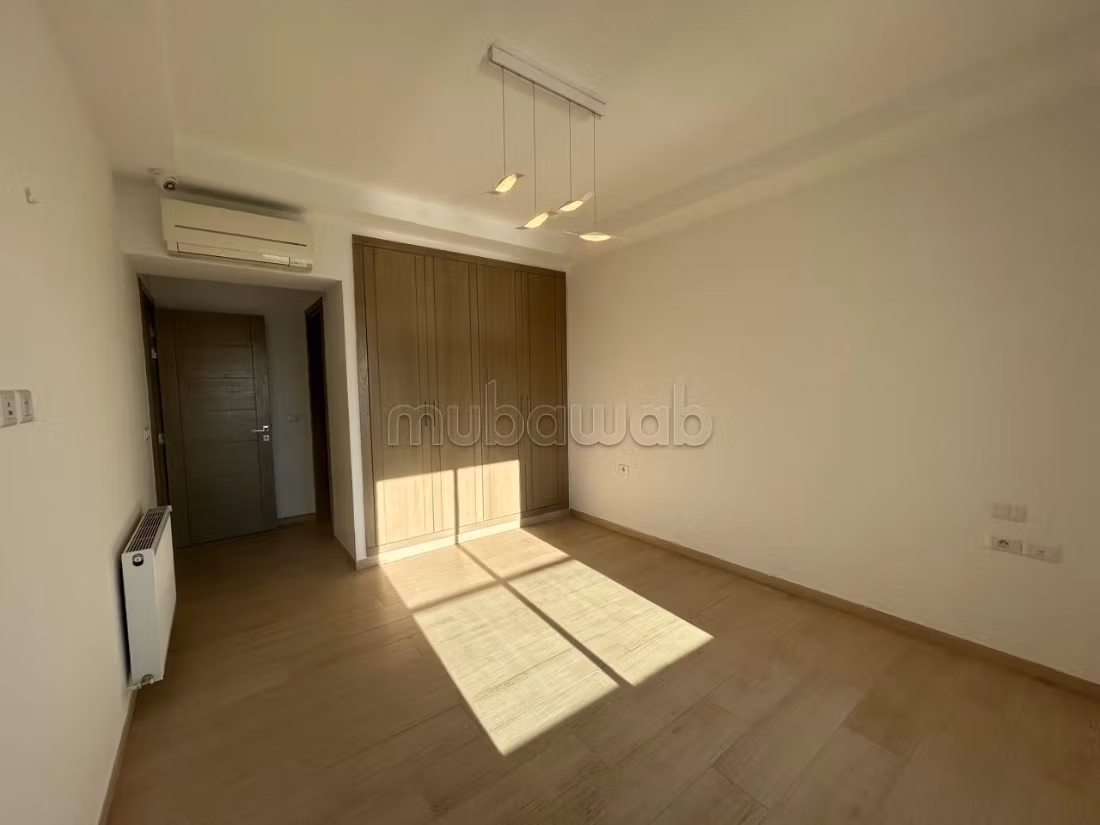 In vendita un appartamento in S3 di 140m² a Ennasr2
