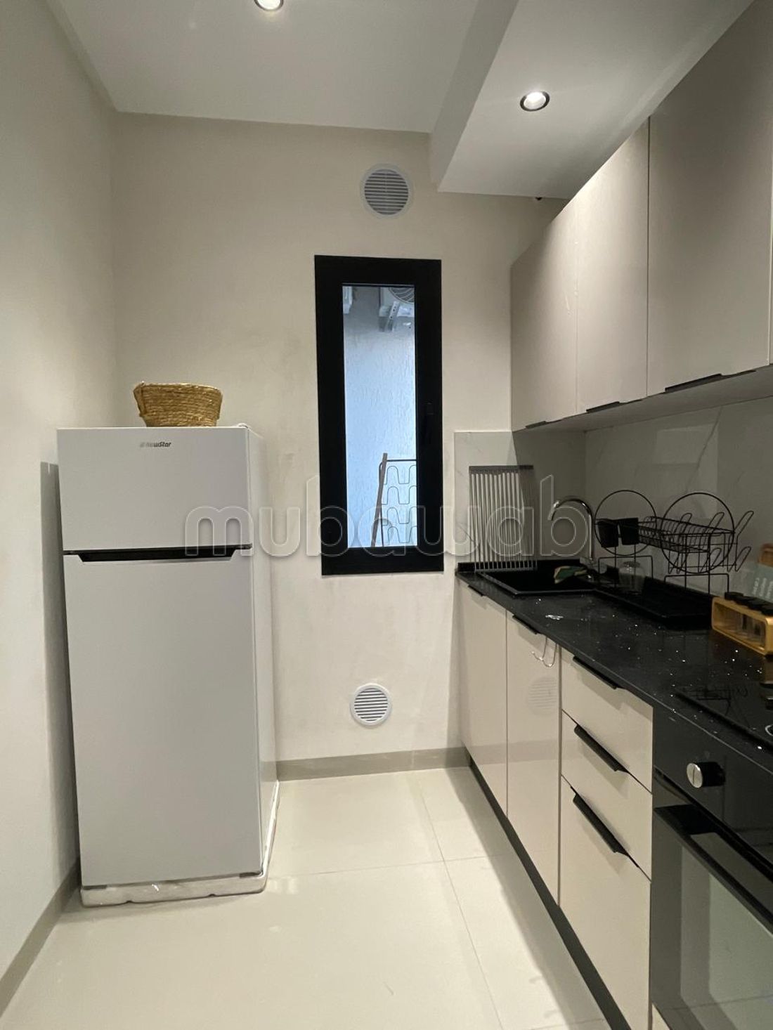 Appartamento S1 arredato con posto auto in affitto