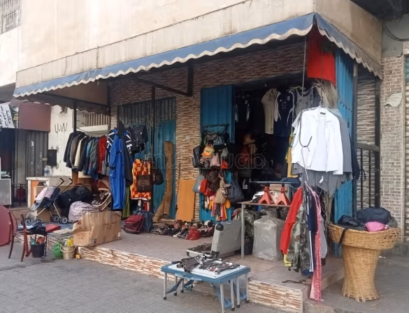 Local comercial en venta en Al Azhar. Superficie 44 m²