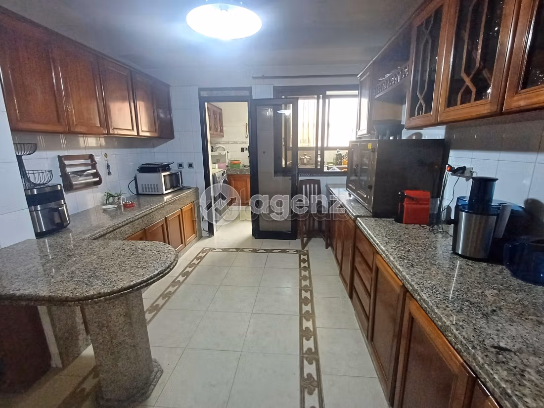 Appartement à vendre 229 m², 4 chambres Mers Sultan Casablanca — 4