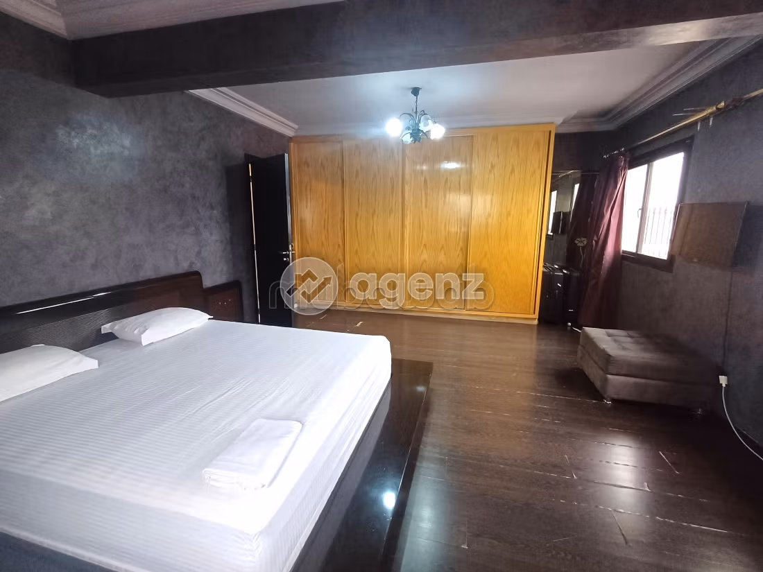 Appartement à vendre 229 m², 4 chambres Mers Sultan Casablanca — 2