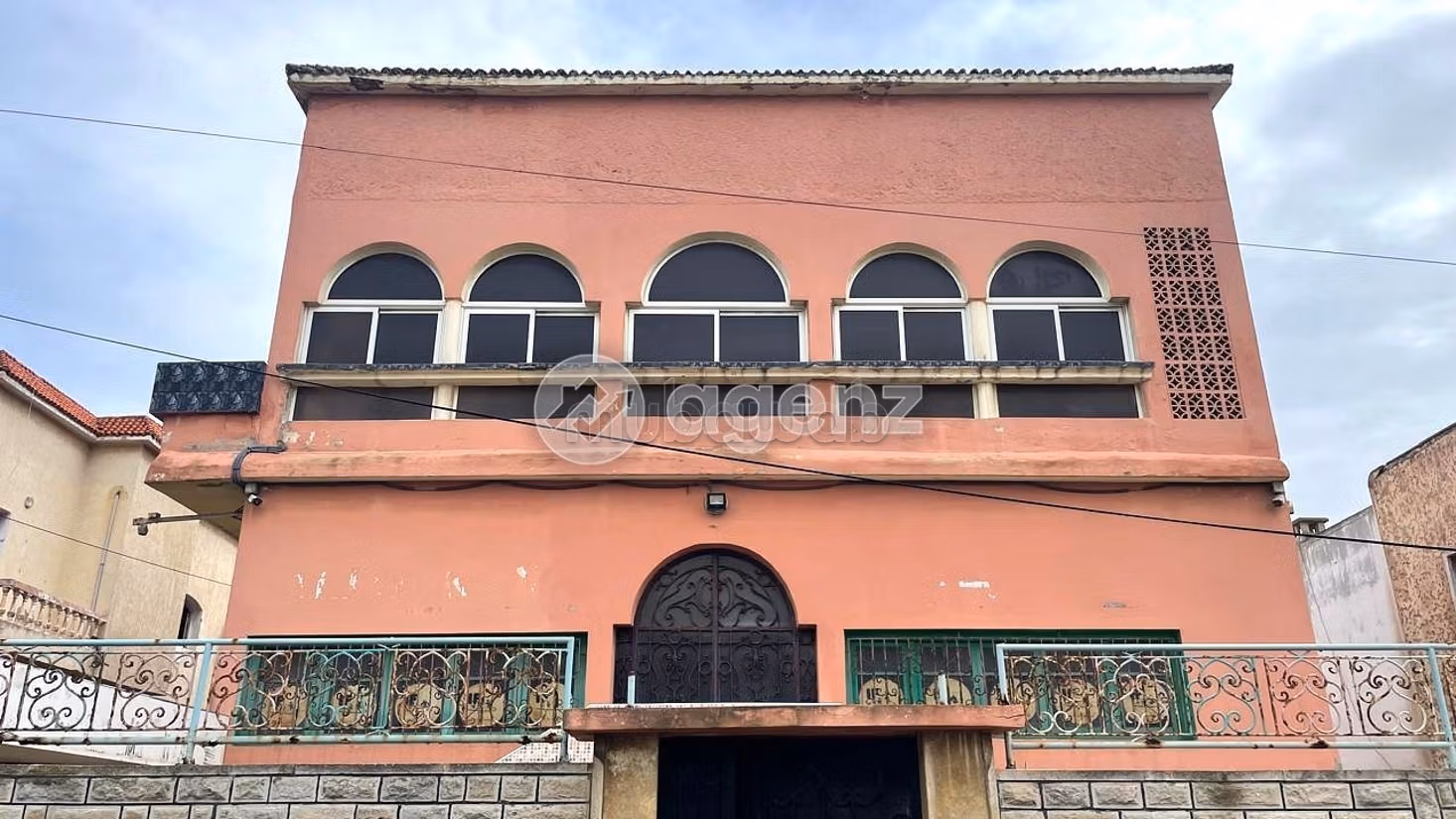 Villa for sale 575 m², 14 rooms Aïn Sebaâ Casablanca