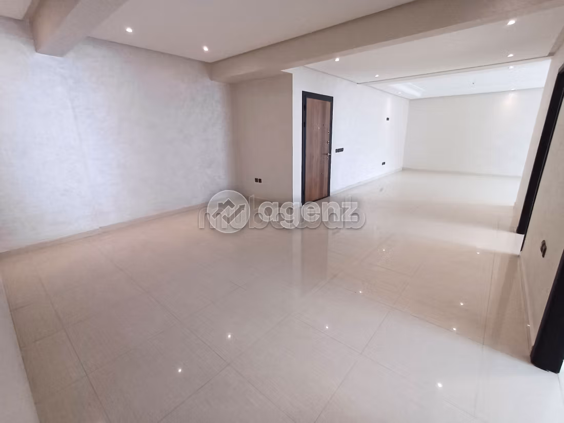 WINDSOR GROUPE LAHLOU IMMO Appartement à vendre 136 m², 3 chambres Val Fleurie Casablanca — 4