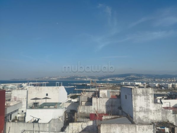 Achetez votre riad et titré à Médina. 16 chambres. Vue exceptionnelle sur les montagnes, porte blindée