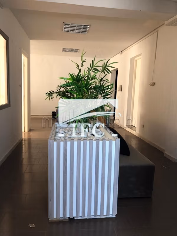Office in 8 spaces 330m² Charguia 2 IFCC173