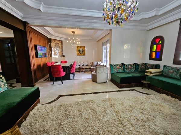 Apartamento en alquiler en Racine Extension. 3 habitaciones. Amueblado