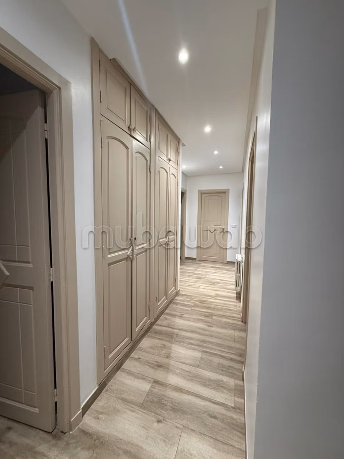 In vendita s4 completamente ristrutturato ain zaghouen nord