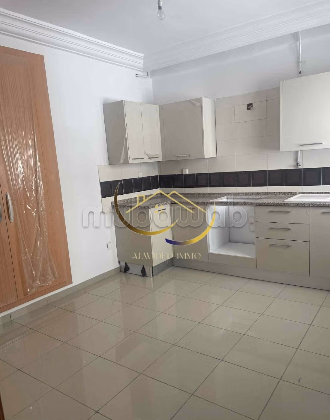 A vendre un appartement s3 a cite wahat