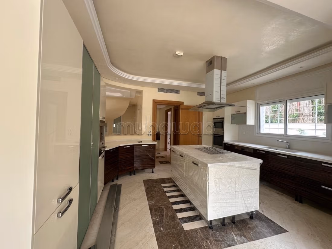 Prestigieuse villa aux Berges du Lac 2