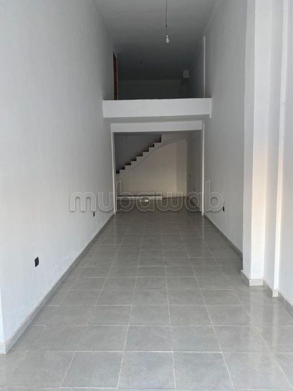 Oficinas y locales comerciales en alquiler en Sidi Maarouf. Dimensión 44 m²