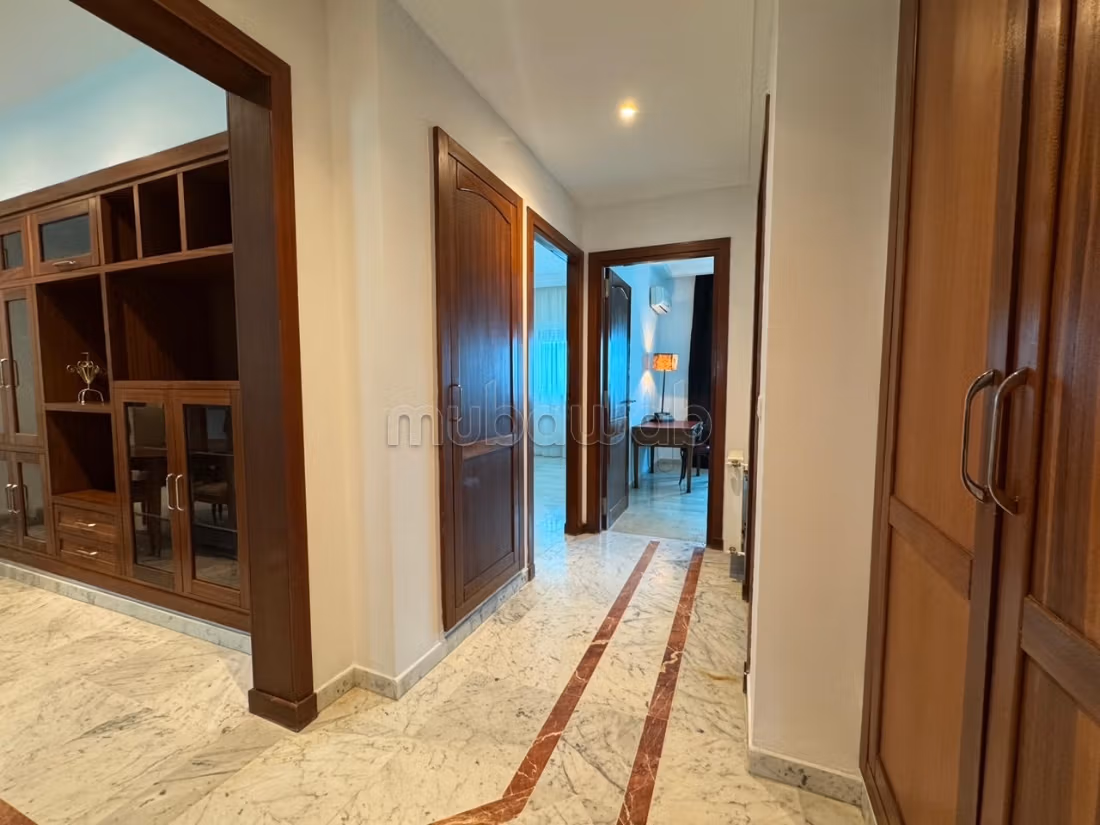 A louer un appartement S3 meublé au Lac 2