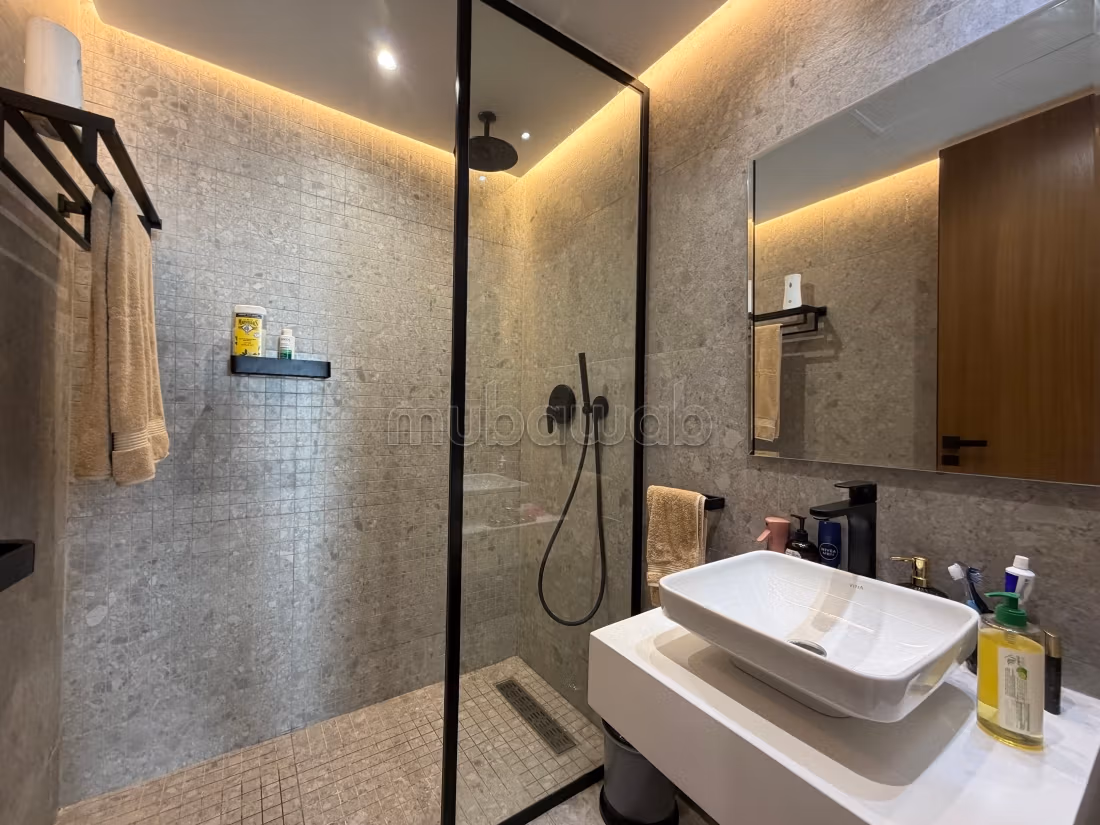 Magnífico, apartamento amueblado en un piso elevado, Cfc