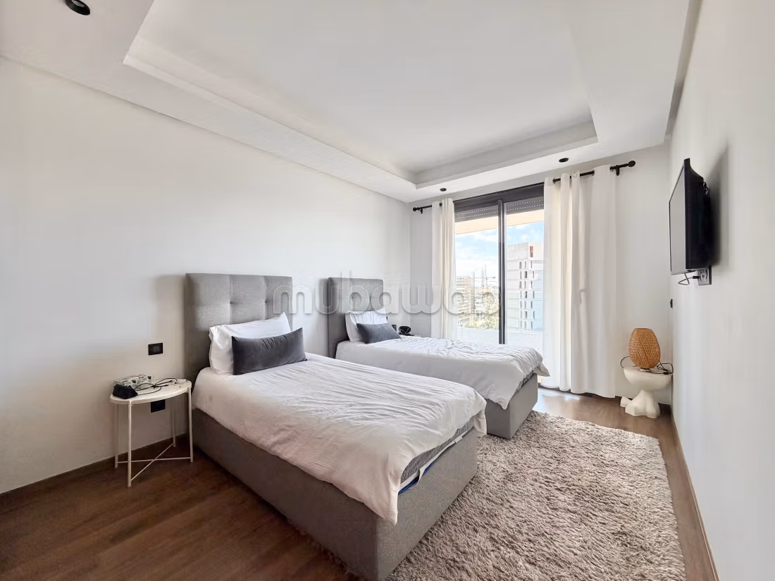 Magnífico, apartamento amueblado en un piso elevado, Cfc