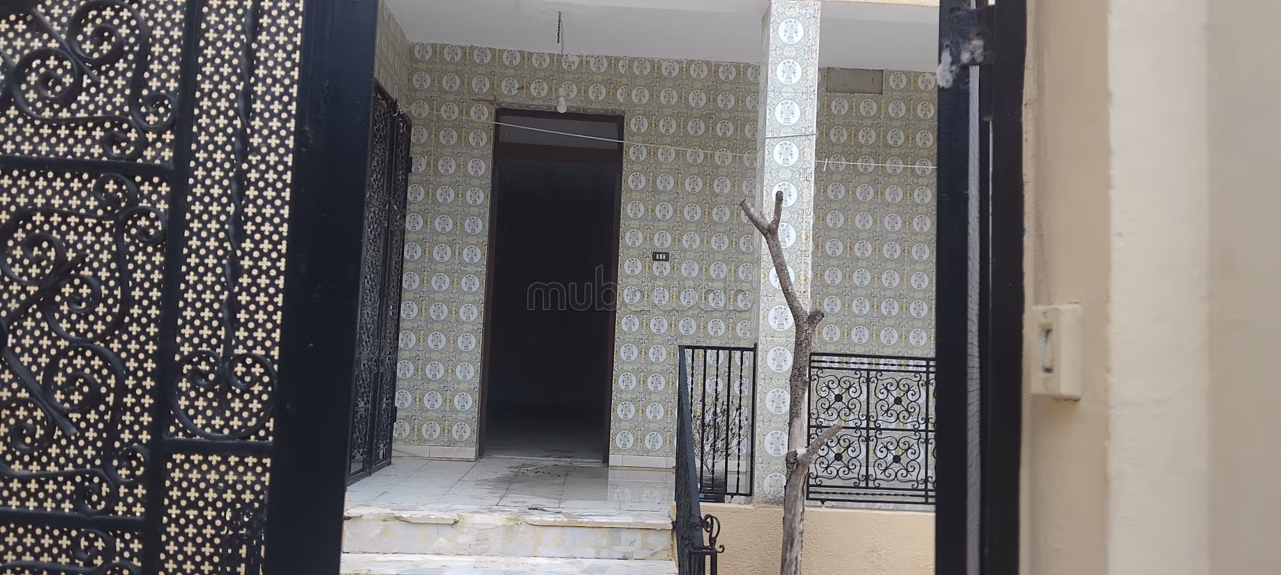 Casa spaziosa in vendita a Beni Khalled