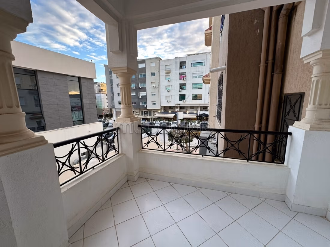 For rent a S3 apartment in Ennasr