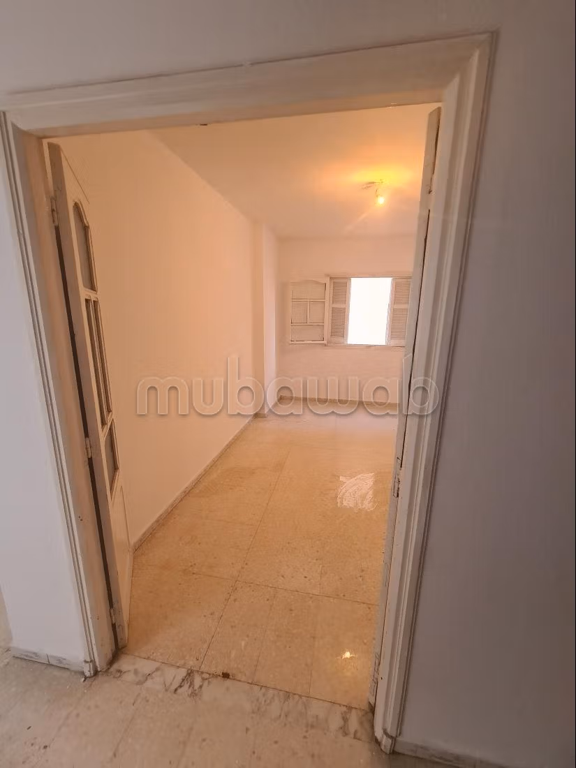 Pavillon de superficie TOTAL 500m2 dont 240 m2 hab