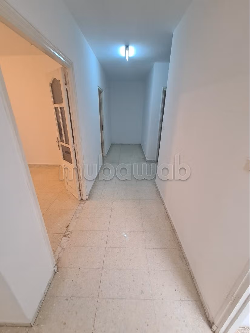 Pavillon de superficie TOTAL 500m2 dont 240 m2 hab
