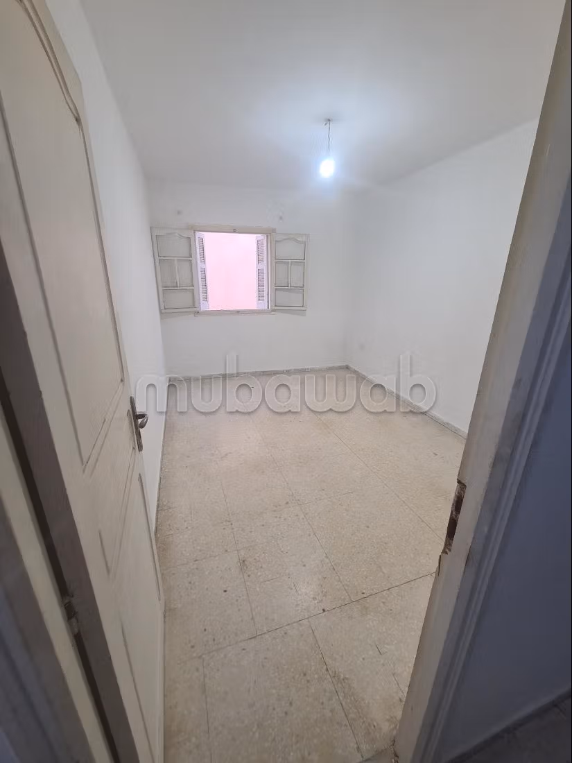 Pavillon de superficie TOTAL 500m2 dont 240 m2 hab