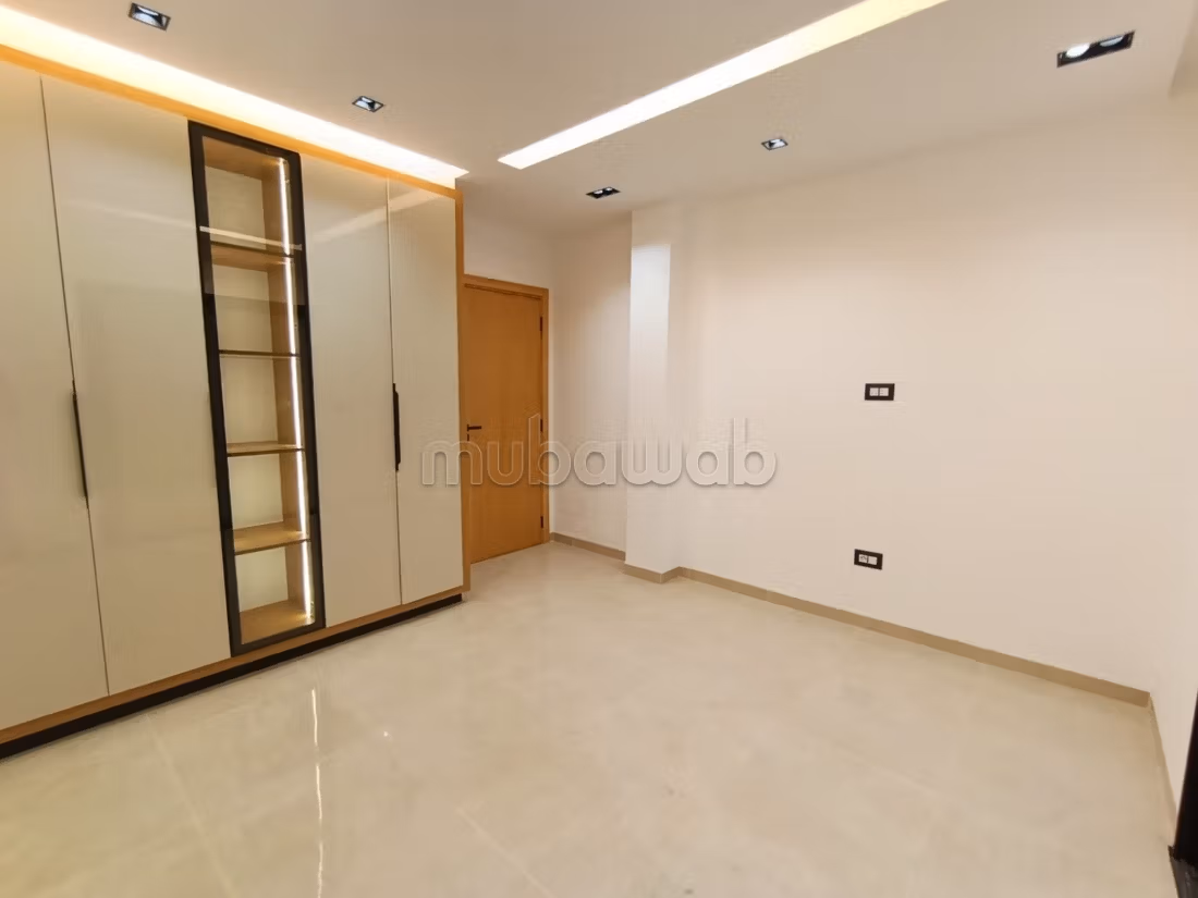 For sale - New S2 apartment in Cité Merdes