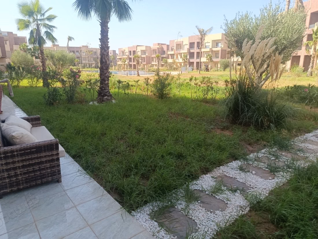 Luxury apartment – ground floor – direct access to the pool