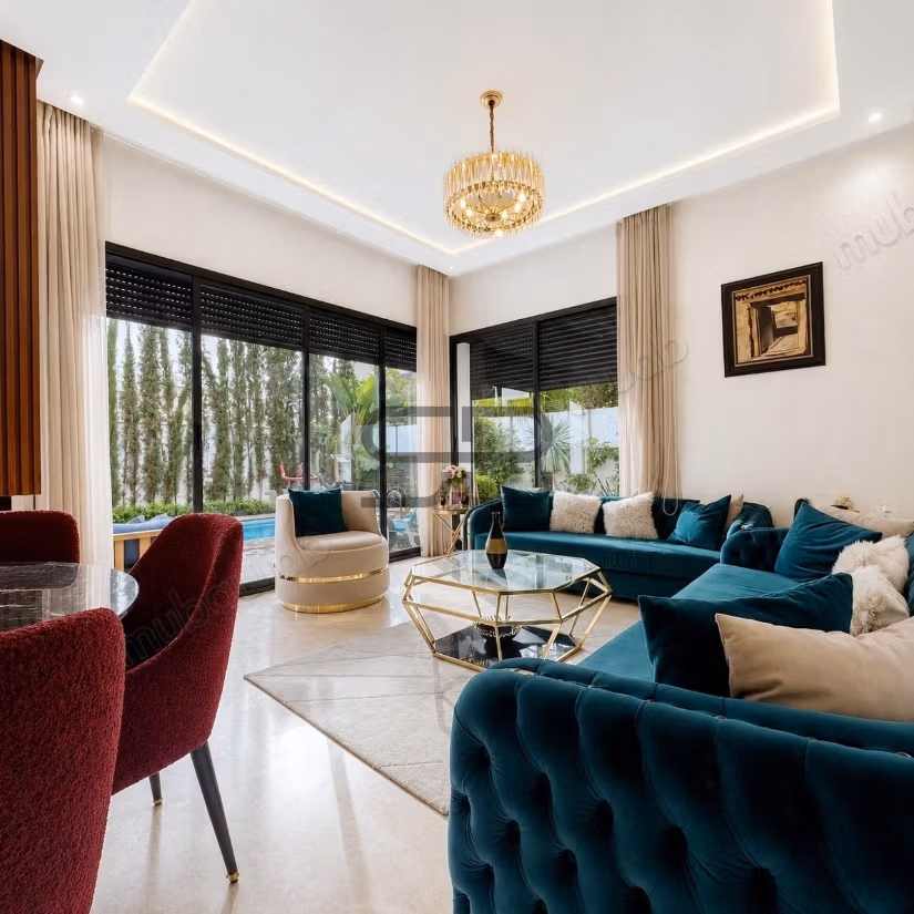 Prachtige villa te koop in Ville Verte. 4 comfortabele slaapkamers. Zwembad, airconditioning.