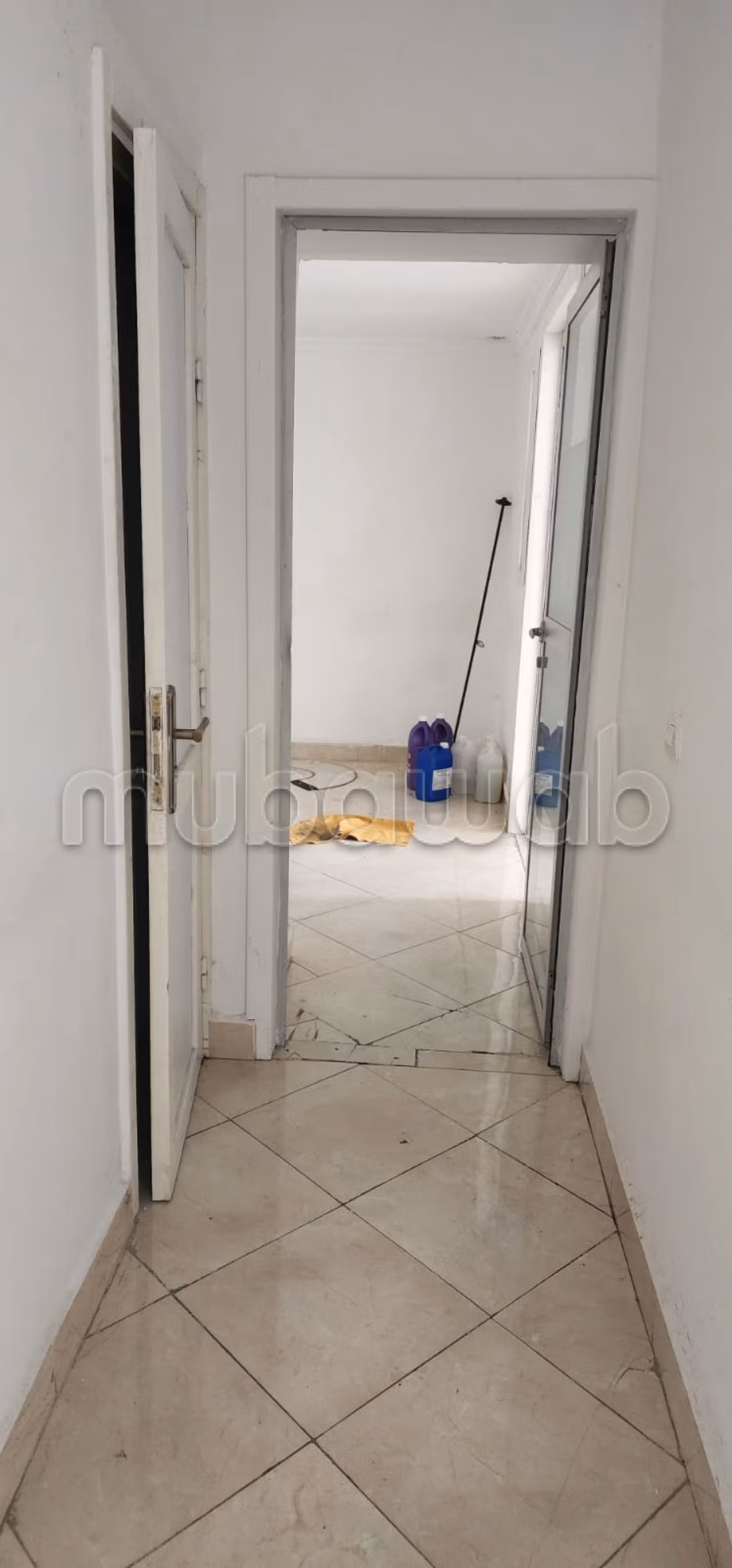 For rent Store on Bd Abdelkrim El Khattabi