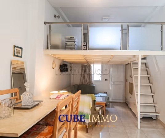 A louer un studio meublé à cité erriadh la marsa