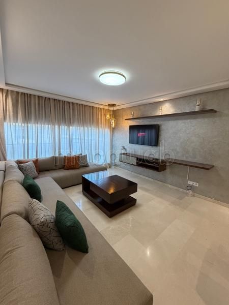 Superbe studio meublé a les princesses