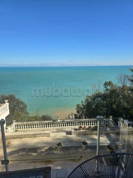Studio loft meublé vue sur mer
