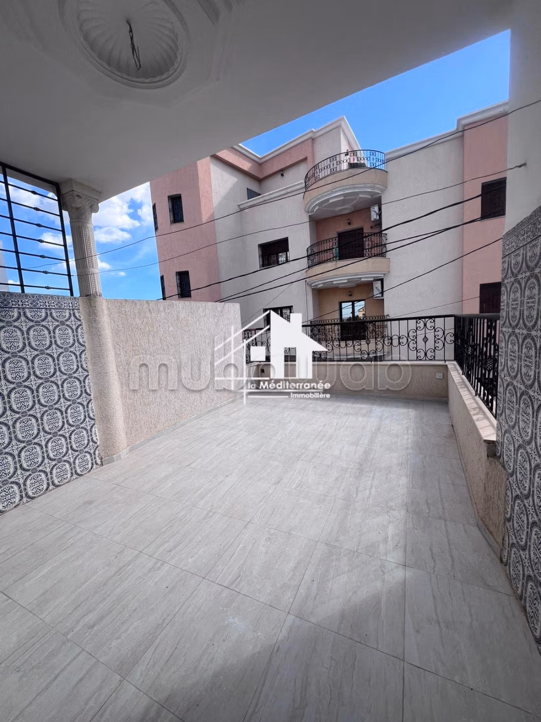 A vendre duplex S5 à Sidi Hssine