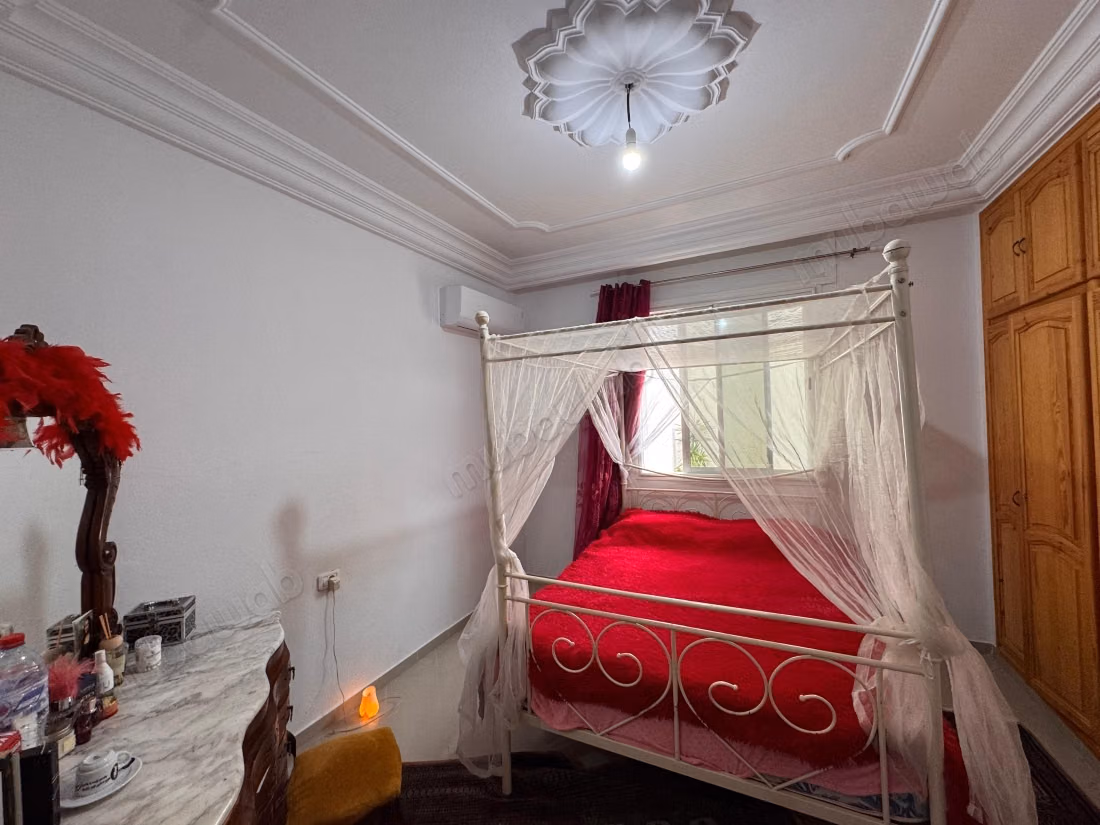 For sale independent villa with pool in Kélibia