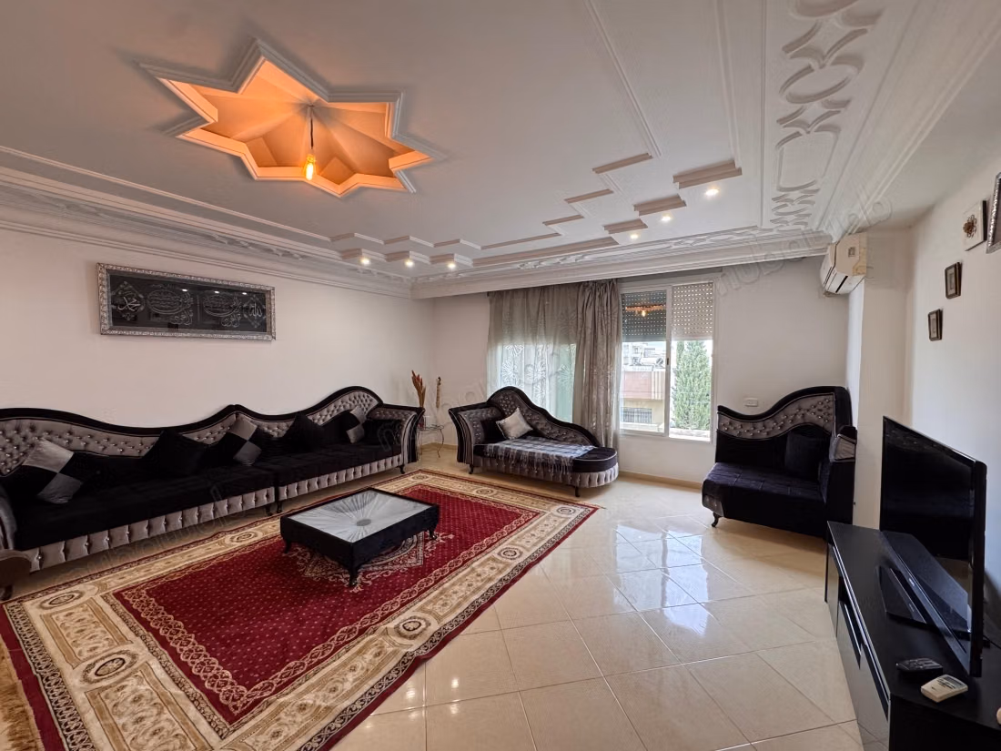 For sale independent villa with pool in Kélibia
