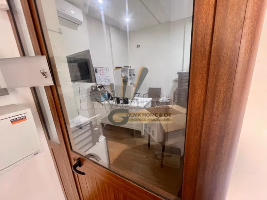Location bureau en RDC sur deux niveaux – Lac 2