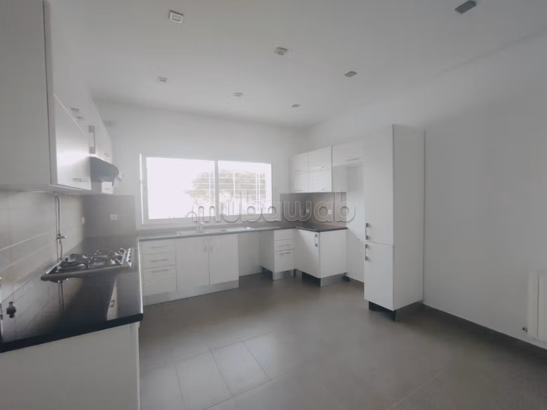 Villa S4 con piscina e vista mare, Marsa Corniche