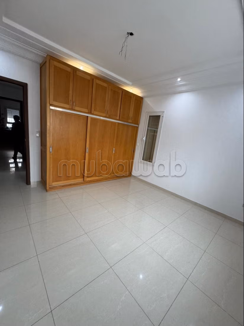 Somptueuse maison à vendre à Borj Cedria. 7 belles chambres. Bien meublé