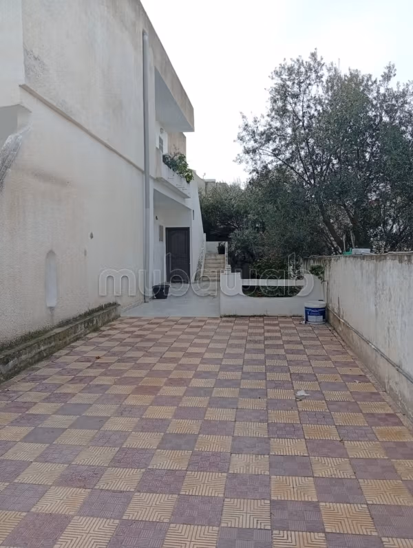 للبيع فيلا في منزه 7