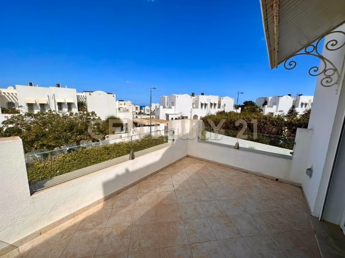 In affitto villa S4 con piscina a Gammarth